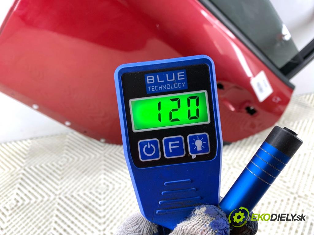 PEUGEOT 2008 I SUV 2018 81 kW 1.2 THP 110 / PureTech 110 1199 Dvere ľavy zad LQV