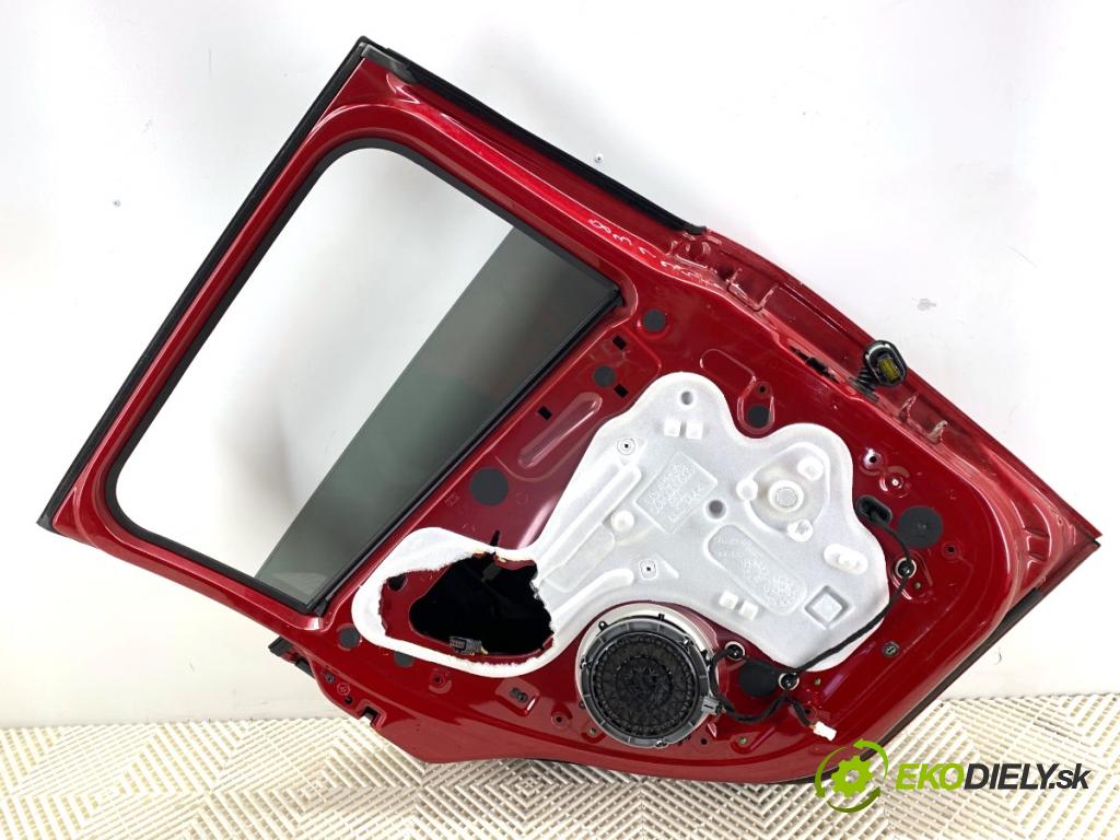 PEUGEOT 2008 I SUV 2018 81 kW 1.2 THP 110 / PureTech 110 1199 Dvere ľavy zad LQV