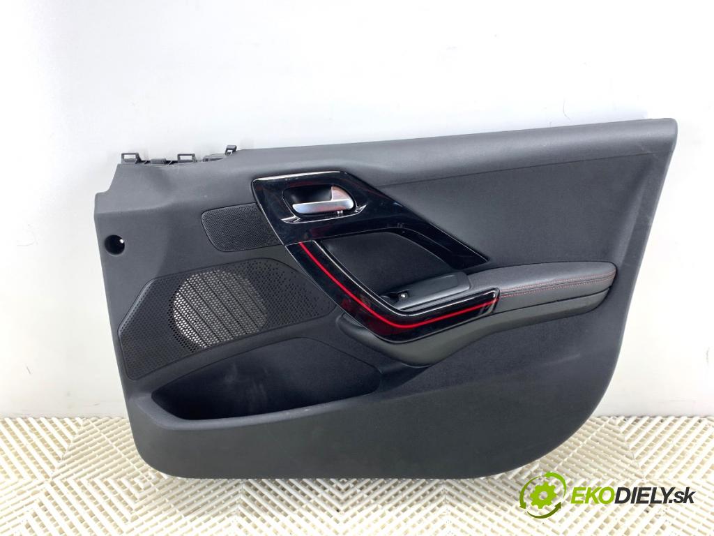 PEUGEOT 2008 I SUV 2018 81 kW 1.2 THP 110 / PureTech 110 1199 čalúnenie Dvere pravy predný 