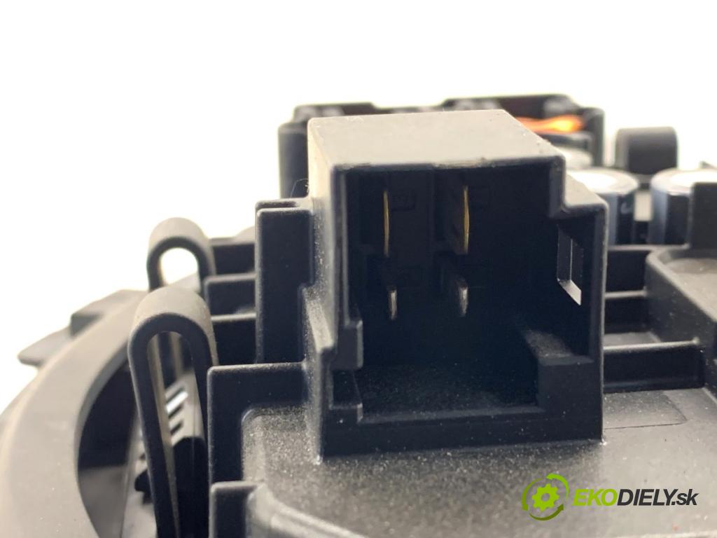 VOLVO S90 II sedan 2019 223 kW T8 Hybrid AWD 1969 ventilátor kúrenia 0130309504