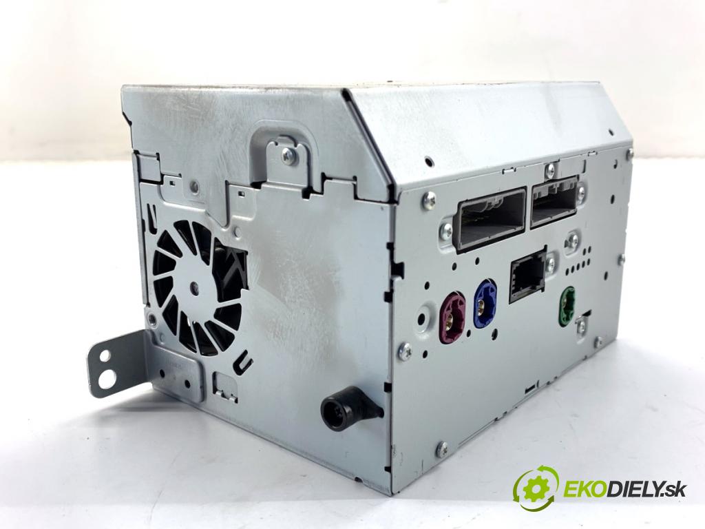 VOLVO S90 II sedan 2019 223 kW T8 Hybrid AWD 1969 RADIO Navigácia 32141428 (Audio zariadenie)