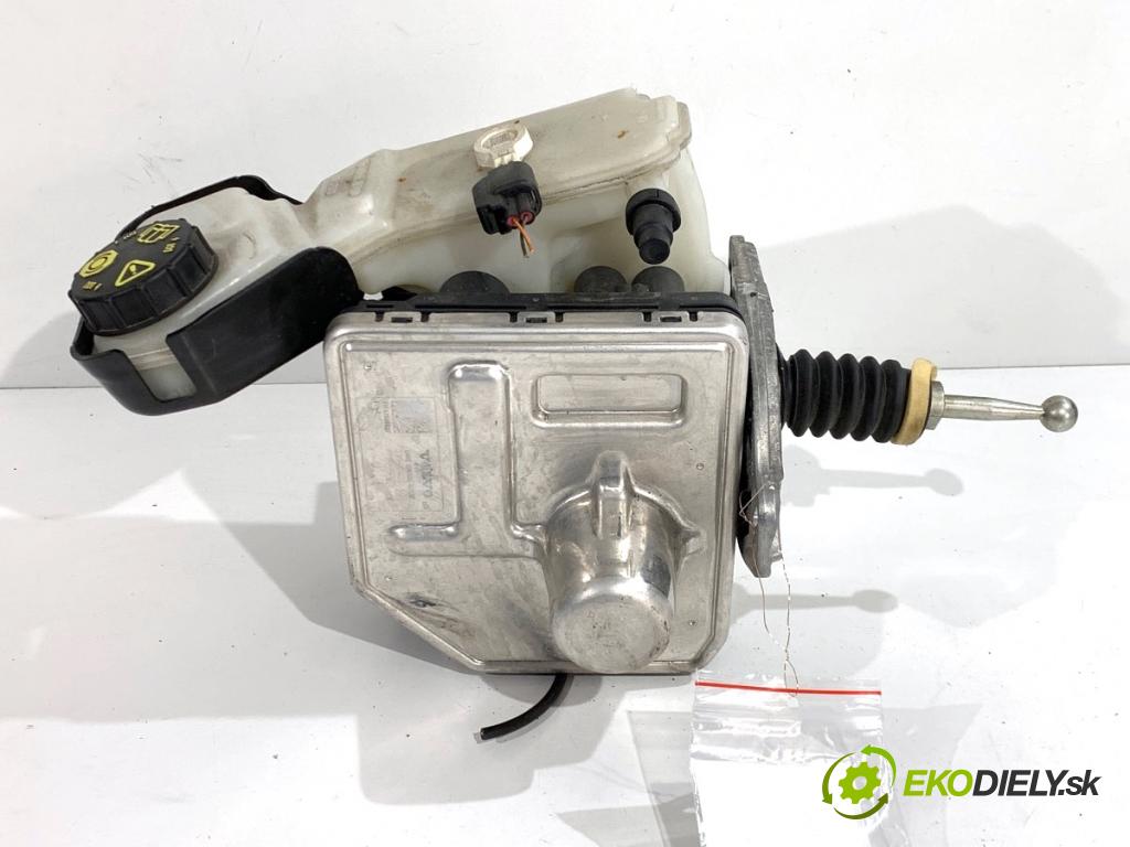 VOLVO S90 II sedan 2019 223 kW T8 Hybrid AWD 1969 Posilovač bŕzd 32279538