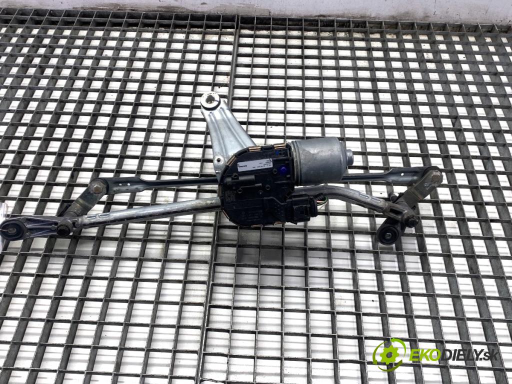 VOLVO S90 II sedan 2019 223 kW T8 Hybrid AWD 1969 Mechanizmus stieračov predný 3397021717 (Motorček stieračov predný)