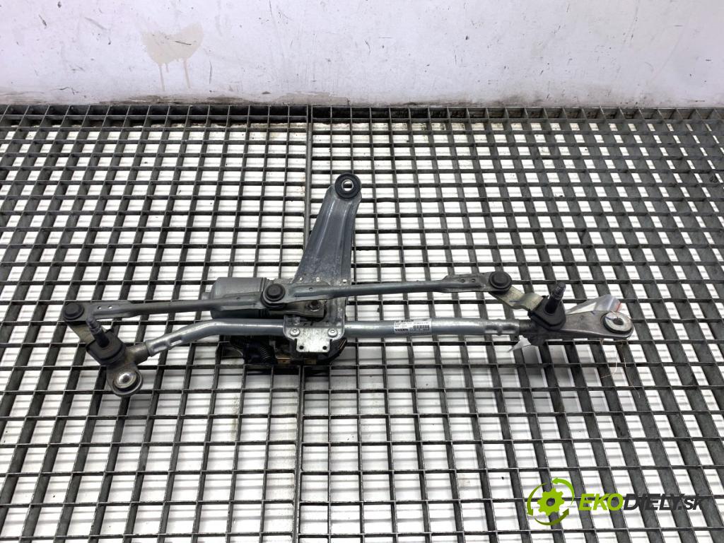 VOLVO S90 II sedan 2019 223 kW T8 Hybrid AWD 1969 Mechanizmus stieračov predný 3397021717 (Motorček stieračov predný)