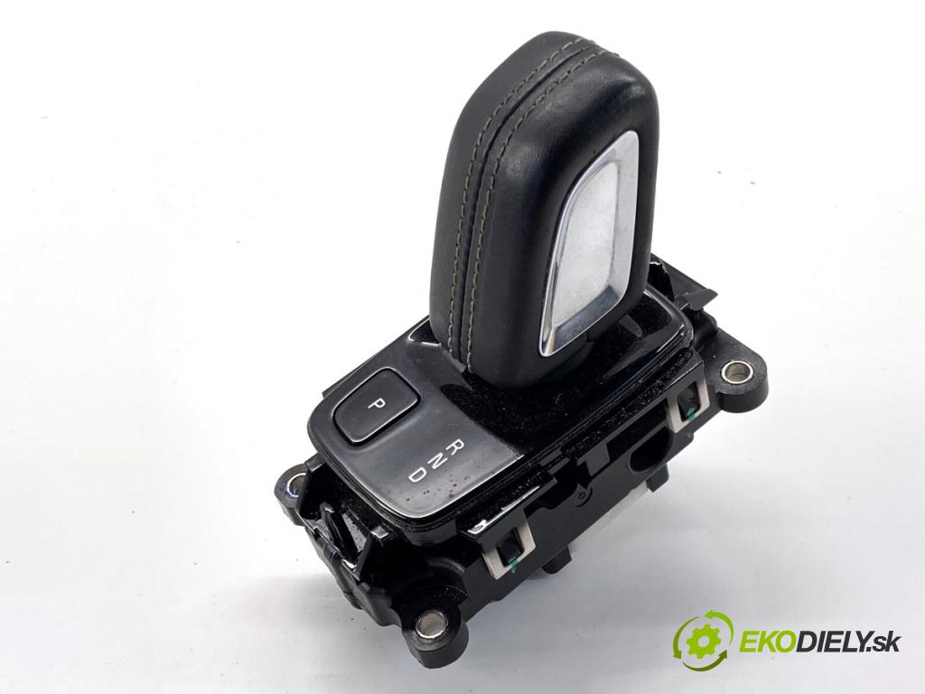 VOLVO S90 II sedan 2019 223 kW T8 Hybrid AWD 1969 Kulisa 31492152 (Rýchlostná páka (kulisa))