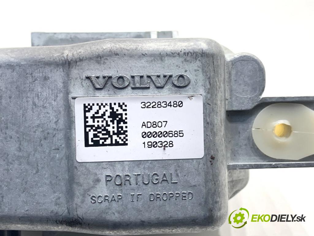 VOLVO S90 II sedan 2019 223 kW T8 Hybrid AWD 1969 blokáda volantu 32283480 (Riadenie ostatné)