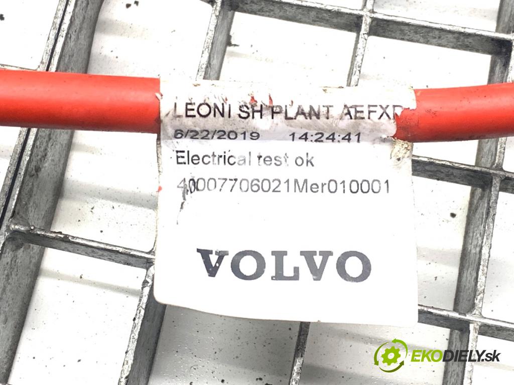 VOLVO S90 II sedan 2019 223 kW T8 Hybrid AWD 1969 Rúrka vysokého NAPÄTIA: 31384342