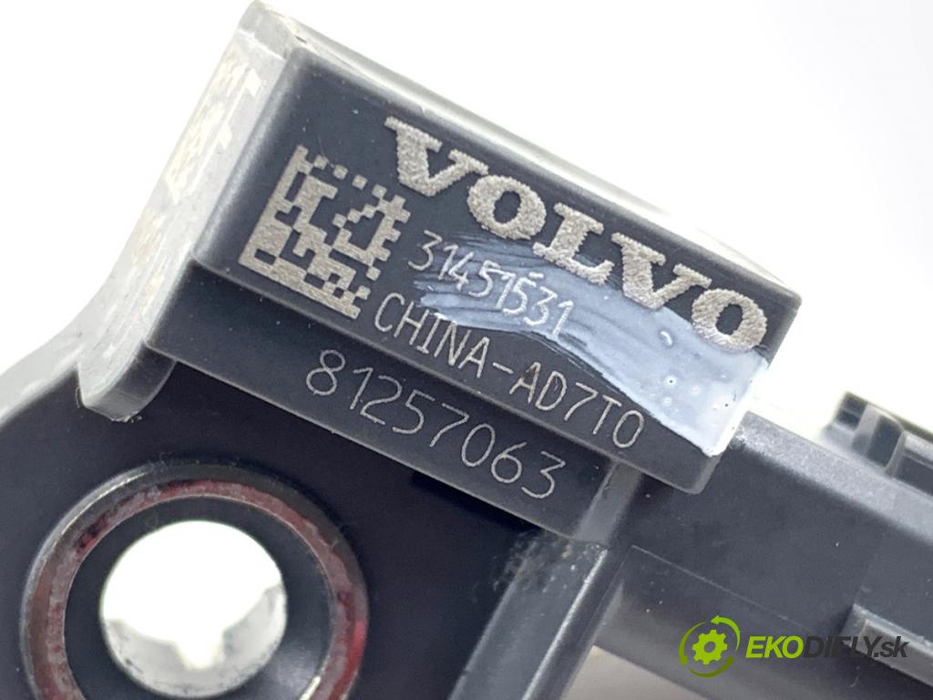 VOLVO S90 II sedan 2019 223 kW T8 Hybrid AWD 1969 Snímač nárazu 31451531 (Snímač nárazu)