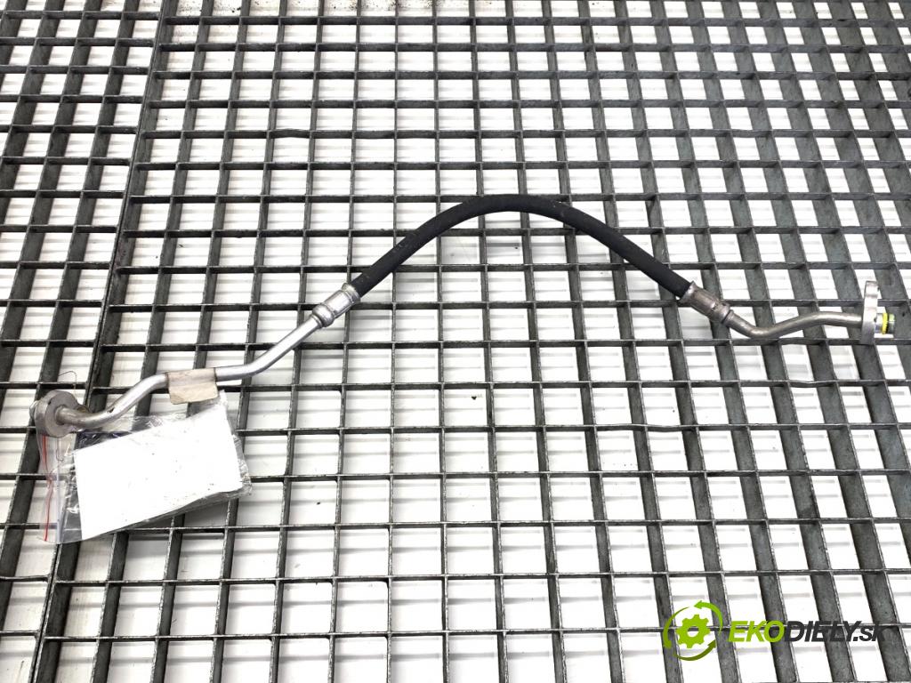 VOLVO S90 II sedan 2019 223 kW T8 Hybrid AWD 1969 rúrka klimatizácie 31389351 (Rúrka klimatizácie)