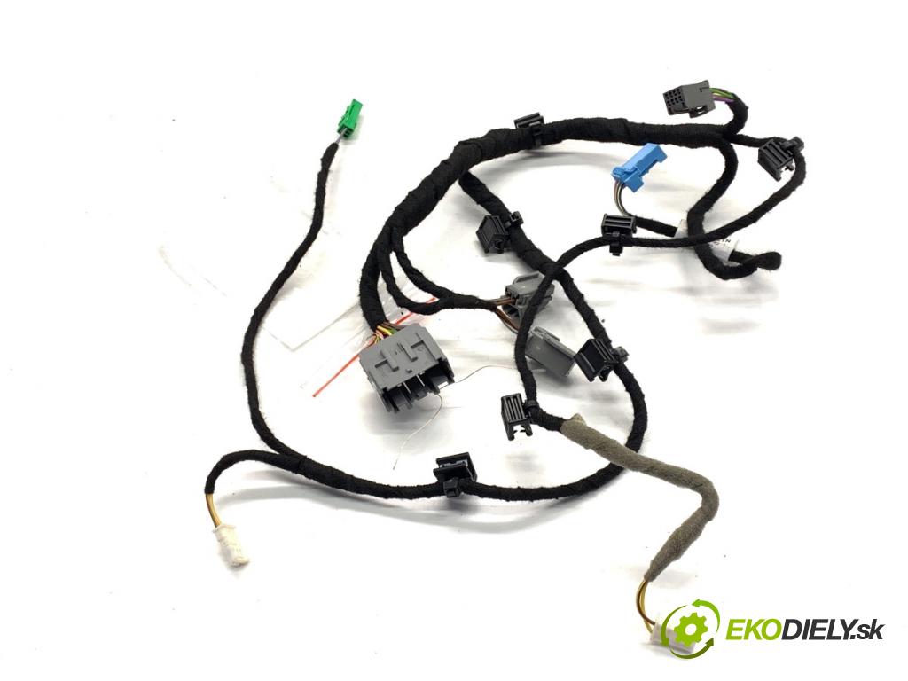 VOLVO S90 II sedan 2019 223 kW T8 Hybrid AWD 1969 káblovačka ZADNÍ dveře přední část levý 31676185