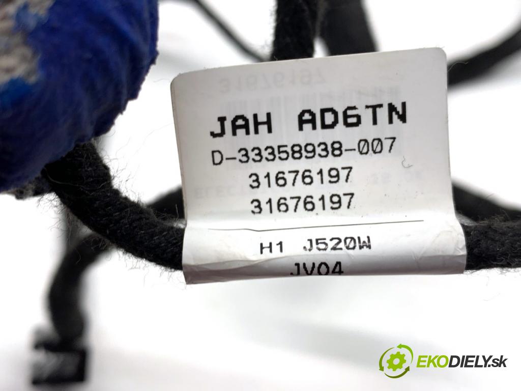 VOLVO S90 II sedan 2019 223 kW T8 Hybrid AWD 1969 káblovačka ZADNÍ dveře přední část pravý 31676197