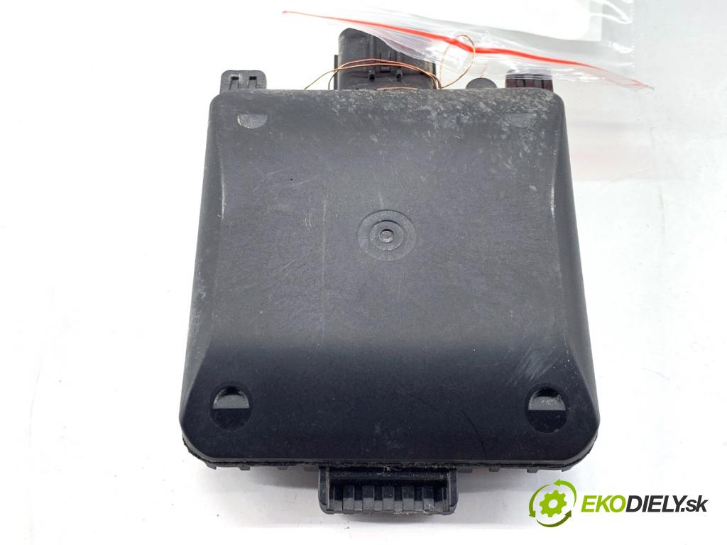 VOLVO S90 II sedan 2019 223 kW T8 Hybrid AWD 1969 snímač MRTVÍ klapka 32254967