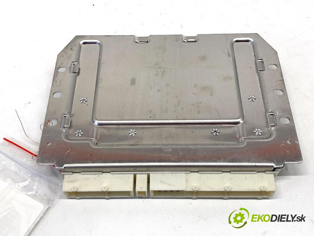 VOLVO S90 II sedan 2019 223 kW T8 Hybrid AWD 1969 modul řídící jednotka AKTÍVNÍ nápravy 31658344