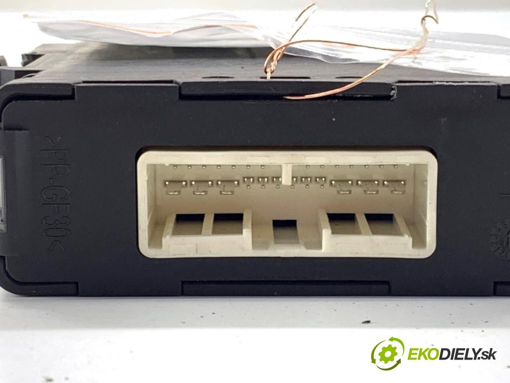 VOLVO S90 II sedan 2019 223 kW T8 Hybrid AWD 1969 Riadiaca jednotka prevodovky 31686384 (Riadiaca jednotka prevodovky)