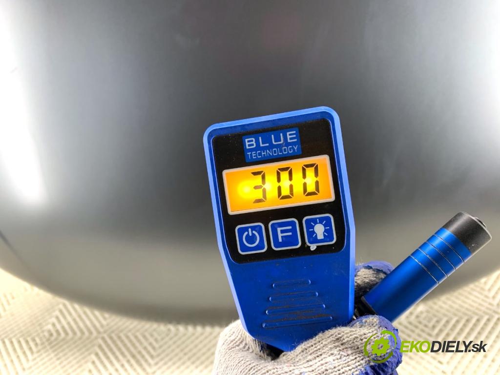 AUDI A7 4G liftback 2015 412 kW RS7 quattro 3993 Kapota LX7A