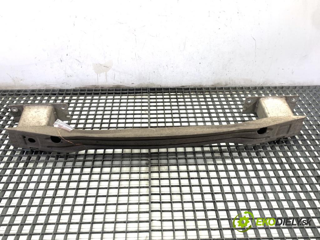 CHEVROLET CRUZE sedan 2013 91 kW 1.6 1598 výztuha nárazníka zadní část  (Zadní výztuha)