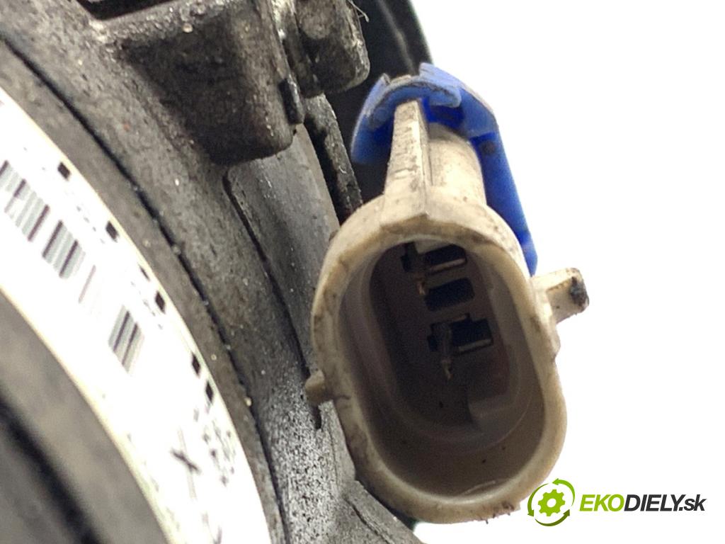 CHEVROLET CRUZE sedan 2013 91 kW 1.6 1598 kompresor klimatizace 557805030 (Kompresor klimatizace)