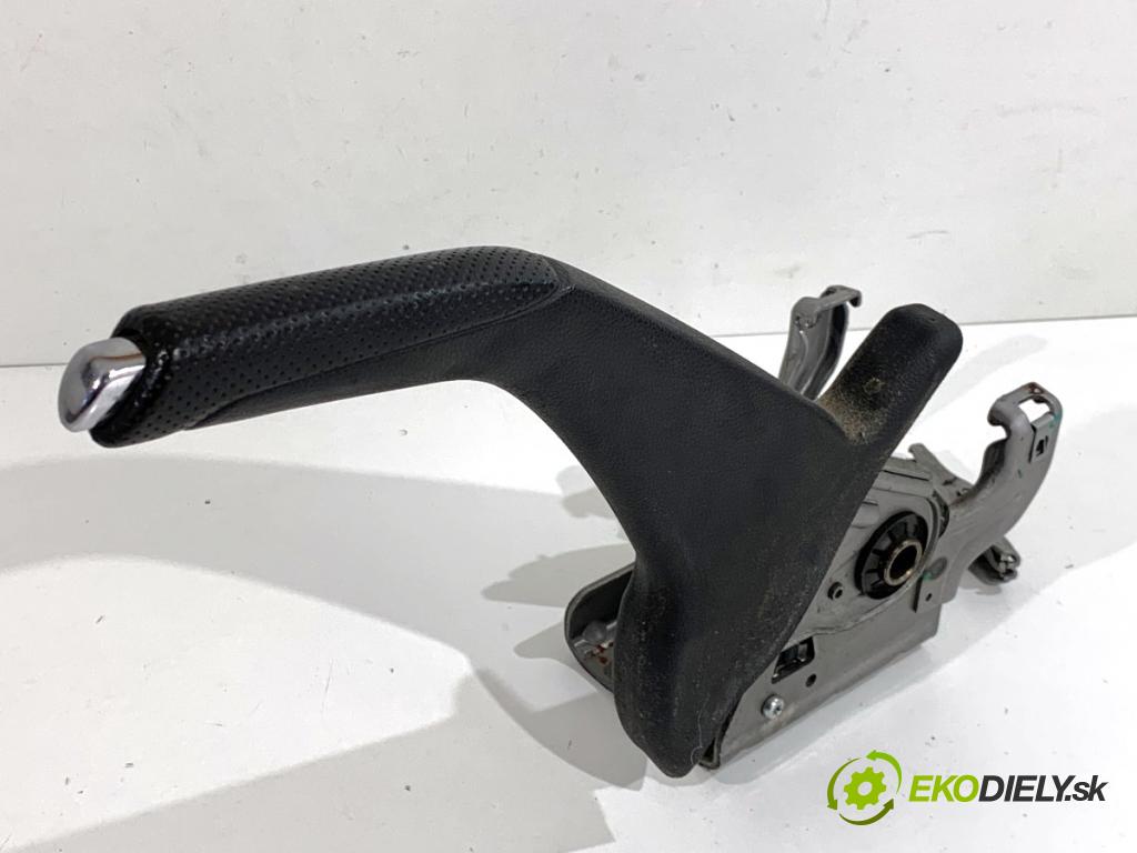 CHEVROLET CRUZE sedan 2013 91 kW 1.6 1598 kulisa brzdy ruční brzdy 95492074