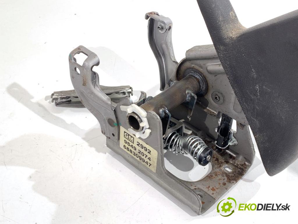 CHEVROLET CRUZE sedan 2013 91 kW 1.6 1598 kulisa brzdy ruční brzdy 95492074