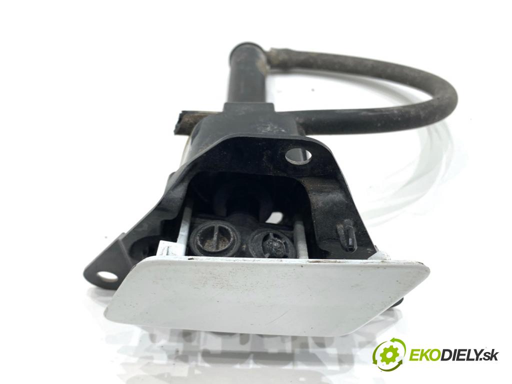 JAGUAR F-PACE SUV 2016 132 kW 2.0 TD4 AWD 1999 ostrekovača svetla ľavy predný HK83-13L019-AA