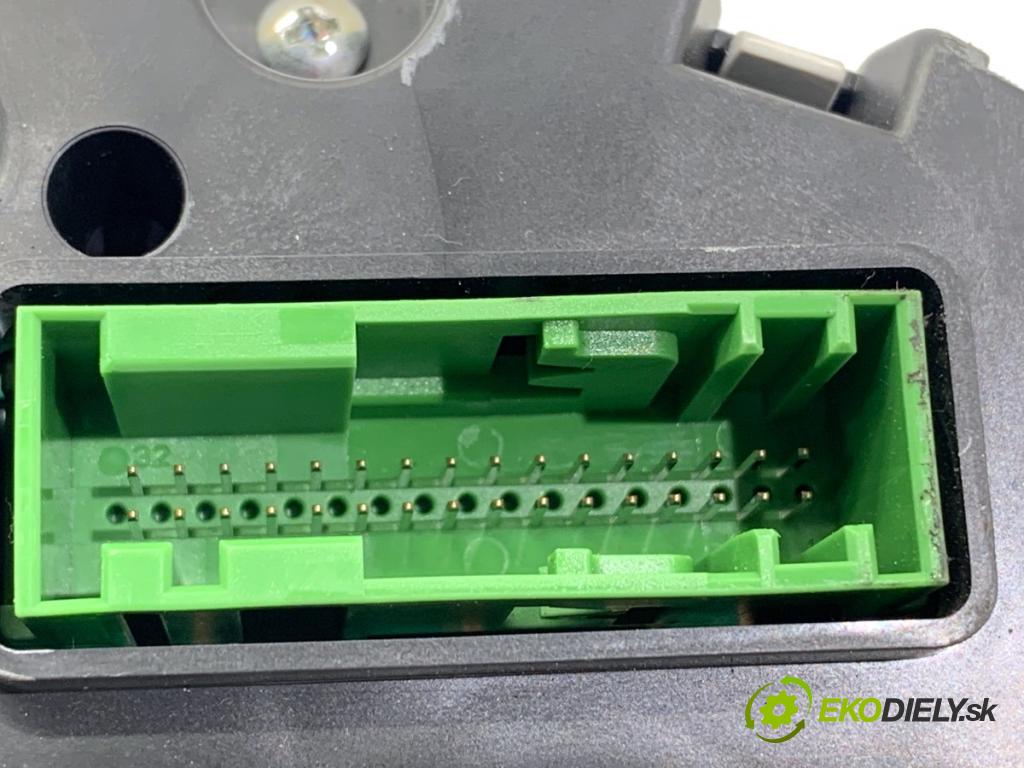 JAGUAR F-PACE SUV 2016 132 kW 2.0 TD4 AWD 1999 Prístrojovka HK8310849EE (Prístrojová doska)