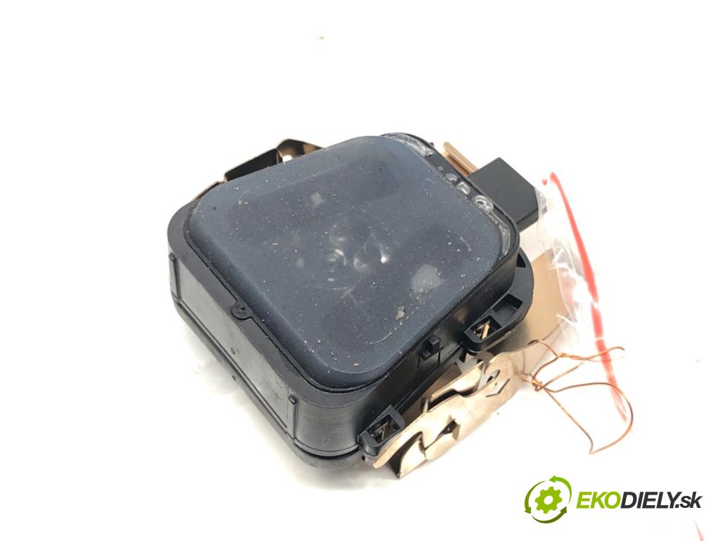 JAGUAR F-PACE SUV 2016 132 kW 2.0 TD4 AWD 1999 Snímač dažďa CPLA-17D547-AJ (Snímač dažďa)