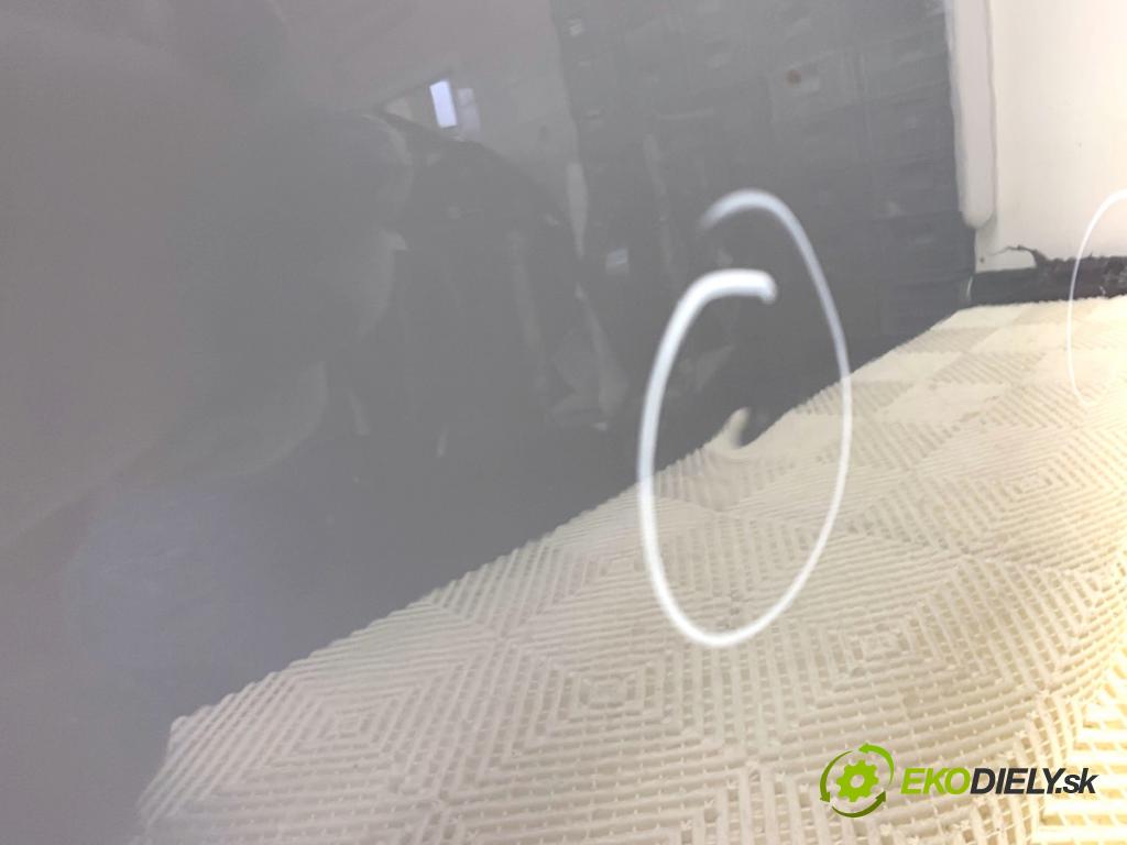 HYUNDAI i20 II liftback 2015 74 kW 1.4 1368 kapota  (Kapota)