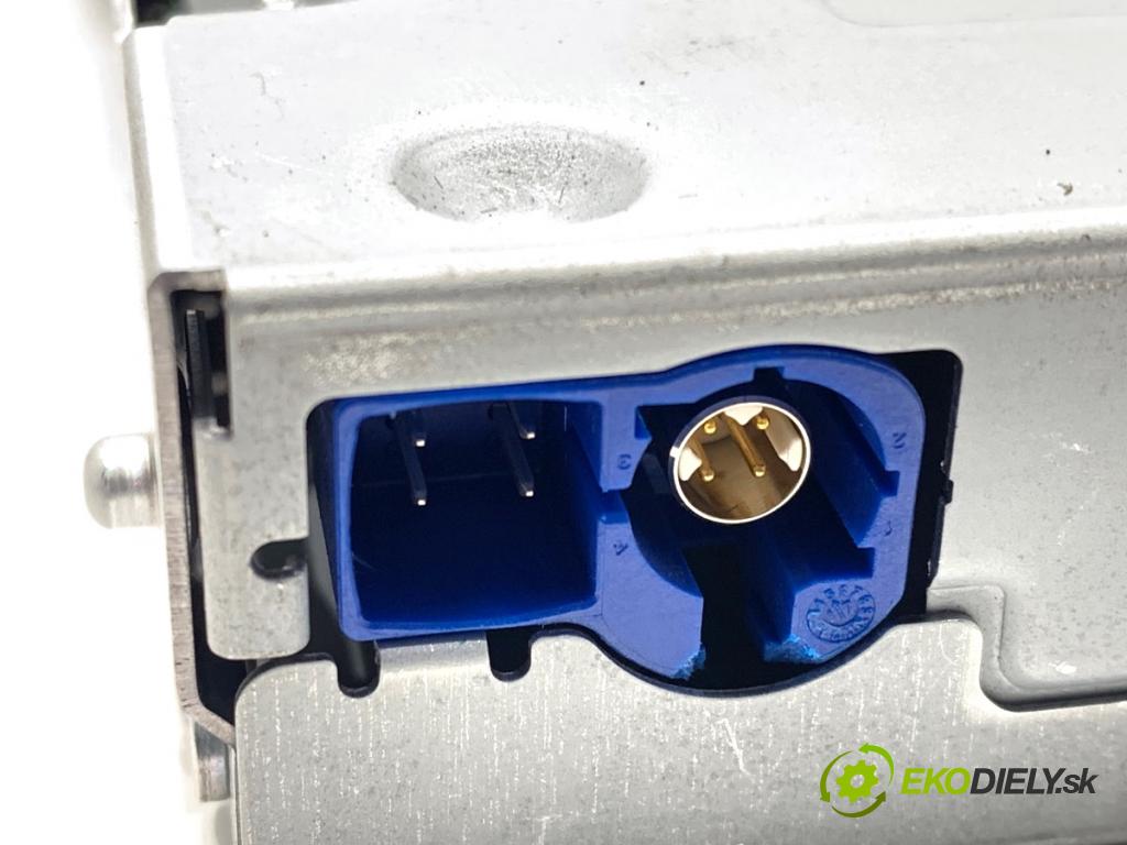 AUDI Q8 SUV 2018 210 kW 50 TDI Mild Hybrid quattro 2967 měnič CD 4N0035123 (CD měnič)