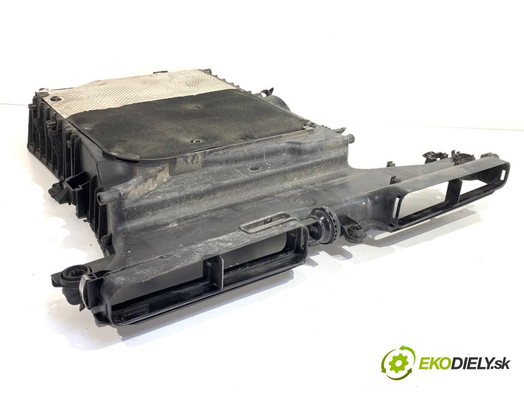 AUDI Q8 SUV 2018 210 kW 50 TDI Mild Hybrid quattro 2967 Obal filtra vzduchu 4M0133837F (Obal vzduchového filtra)