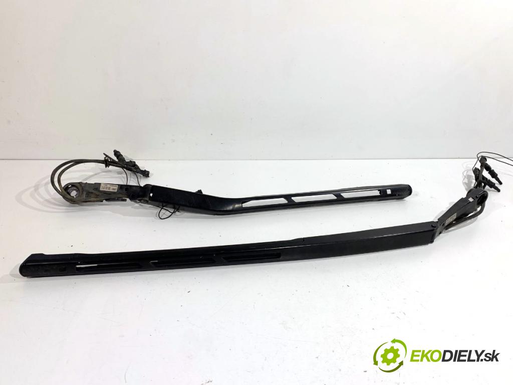 AUDI Q8 SUV 2018 210 kW 50 TDI Mild Hybrid quattro 2967 Rameno stierače predný 4M8955405B 4M8955406B