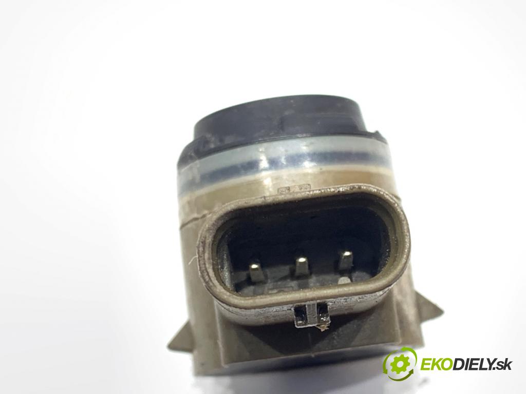 AUDI Q8 SUV 2018 210 kW 50 TDI Mild Hybrid quattro 2967 snímač PDC 5Q1919275