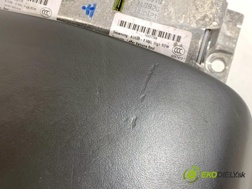 AUDI Q8 SUV 2018 210 kW 50 TDI Mild Hybrid quattro 2967 Lakťová opierka 4M8864207B (Lakťová opierka)