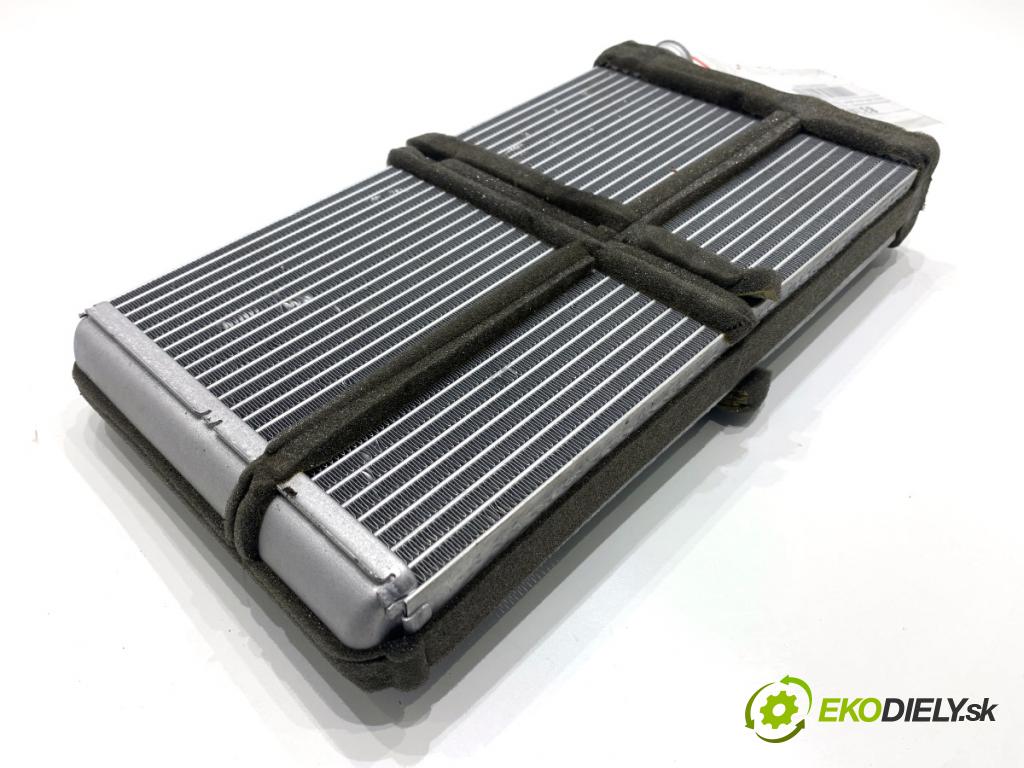 AUDI Q8 SUV 2018 210 kW 50 TDI Mild Hybrid quattro 2967 topné těleso radiátor topení KD135001 (Radiátor topení)