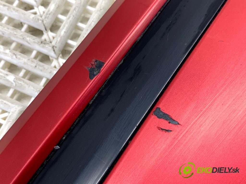 AUDI Q8 SUV 2018 210 kW 50 TDI Mild Hybrid quattro 2967 Lišta Dvere ľavy zad 4M8853059D