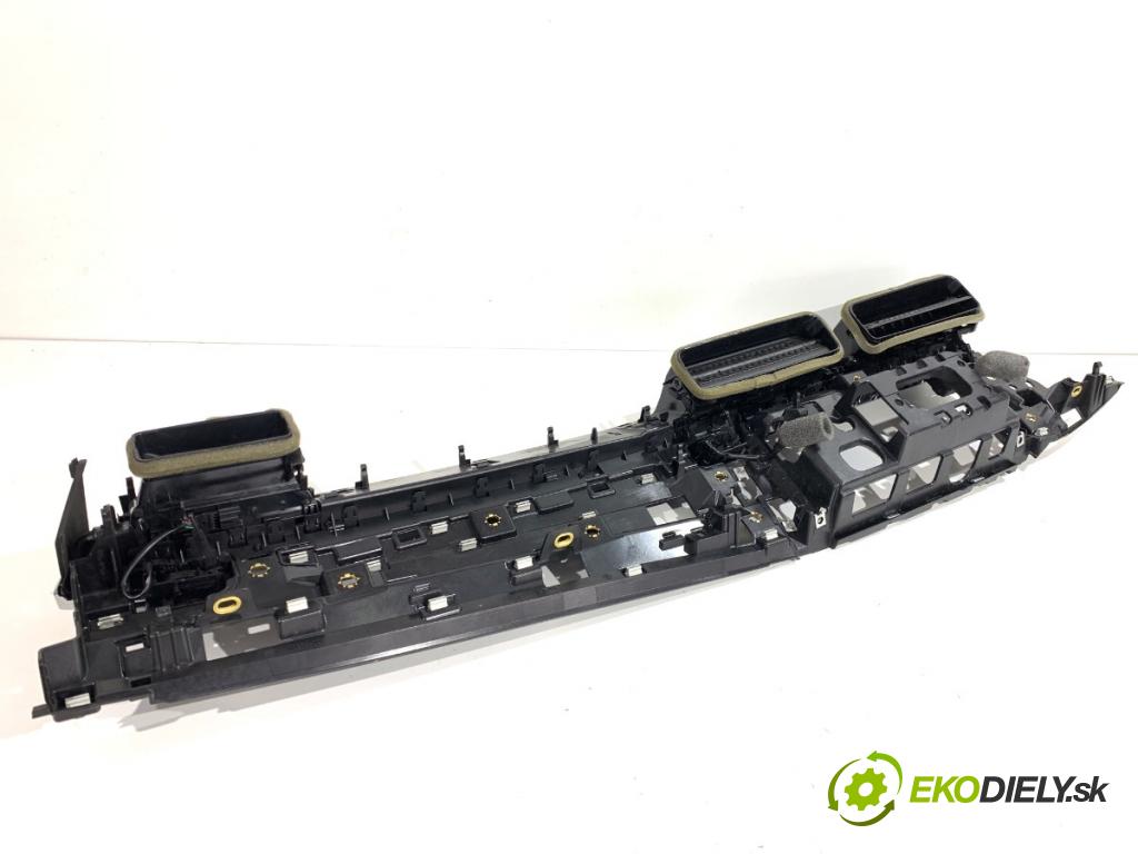 AUDI Q8 SUV 2018 210 kW 50 TDI Mild Hybrid quattro 2967 Mriežky kúrenia predný 4M8820902