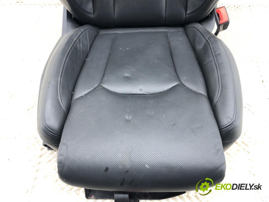 AUDI Q8 SUV 2018 210 kW 50 TDI Mild Hybrid quattro 2967 Sedadlo pravy predný