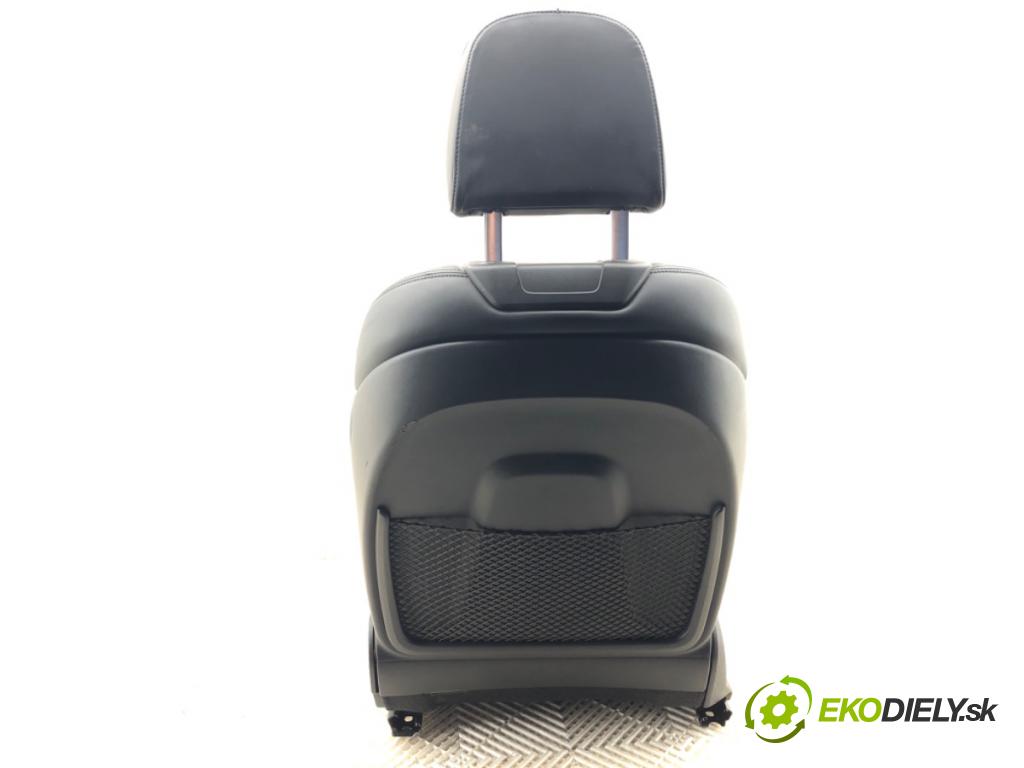 AUDI Q8 SUV 2018 210 kW 50 TDI Mild Hybrid quattro 2967 Sedadlo pravy predný