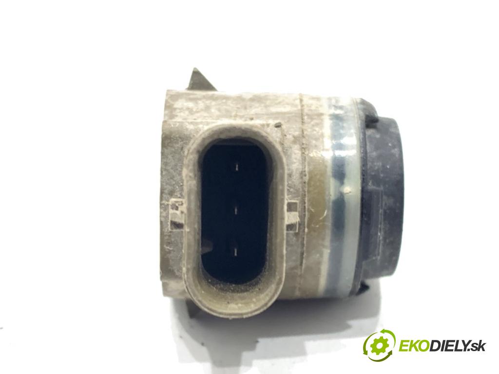 AUDI Q8 SUV 2018 210 kW 50 TDI Mild Hybrid quattro 2967 snímač PDC 5Q1919275