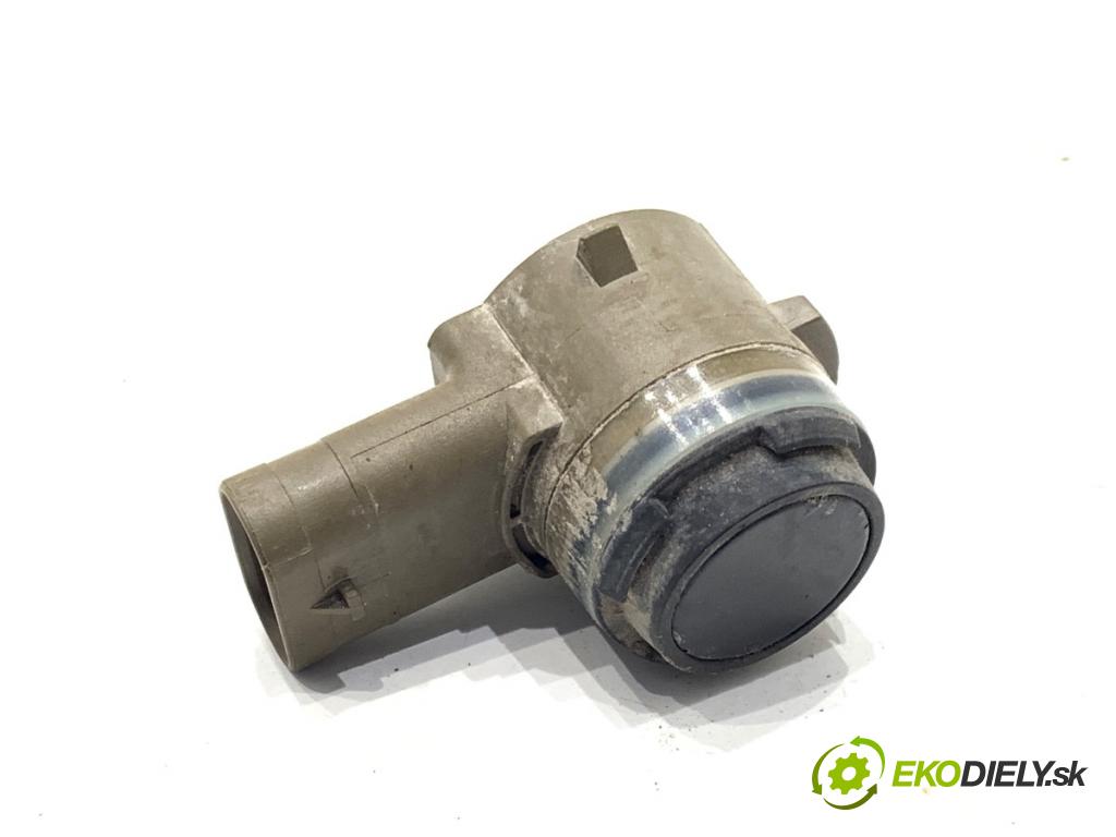 AUDI Q8 SUV 2018 210 kW 50 TDI Mild Hybrid quattro 2967 snímač PDC 5Q1919275