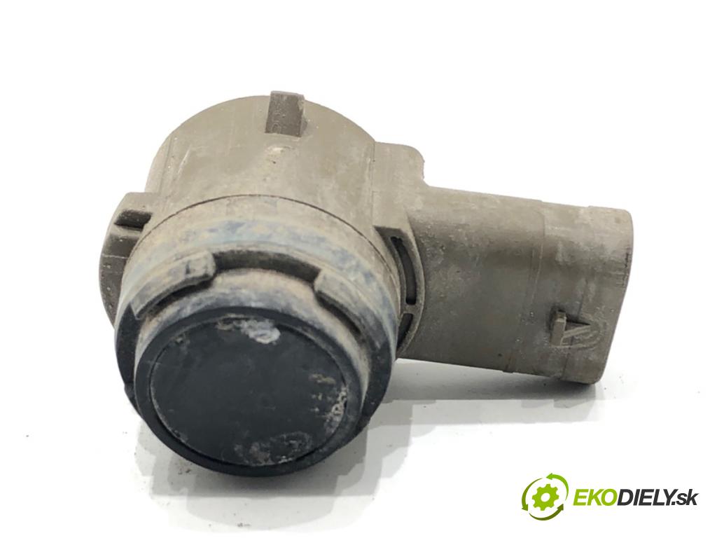 AUDI Q8 SUV 2018 210 kW 50 TDI Mild Hybrid quattro 2967 snímač PDC 5Q1919275