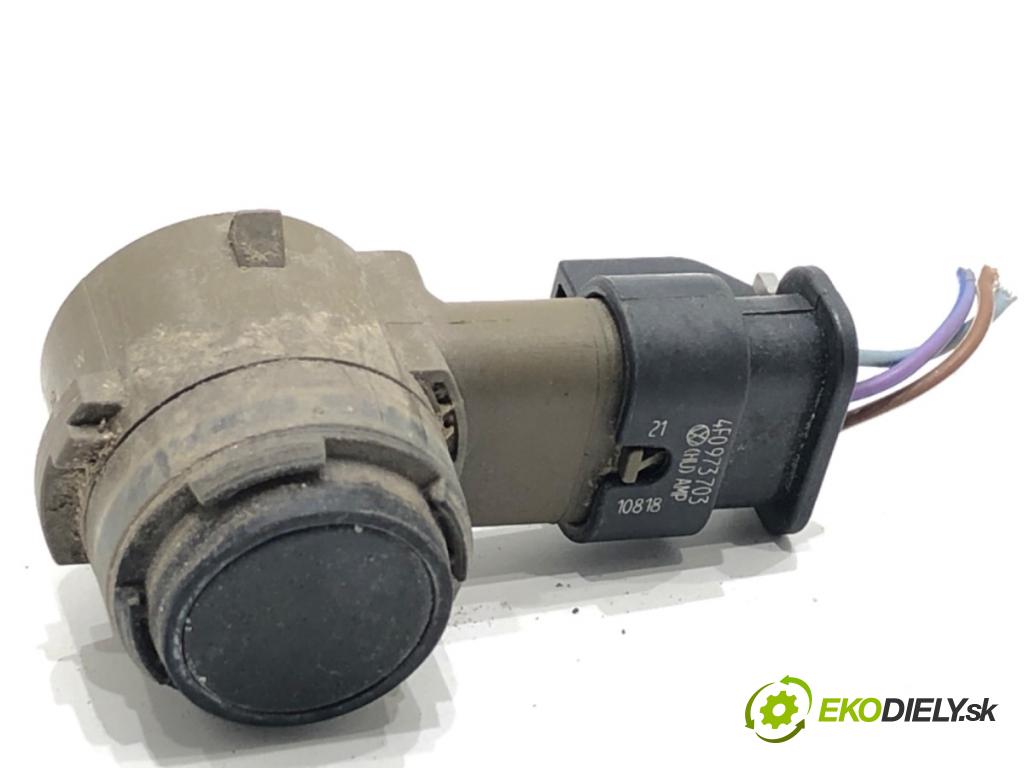 AUDI Q8 SUV 2018 210 kW 50 TDI Mild Hybrid quattro 2967 snímač PDC 5Q1919275