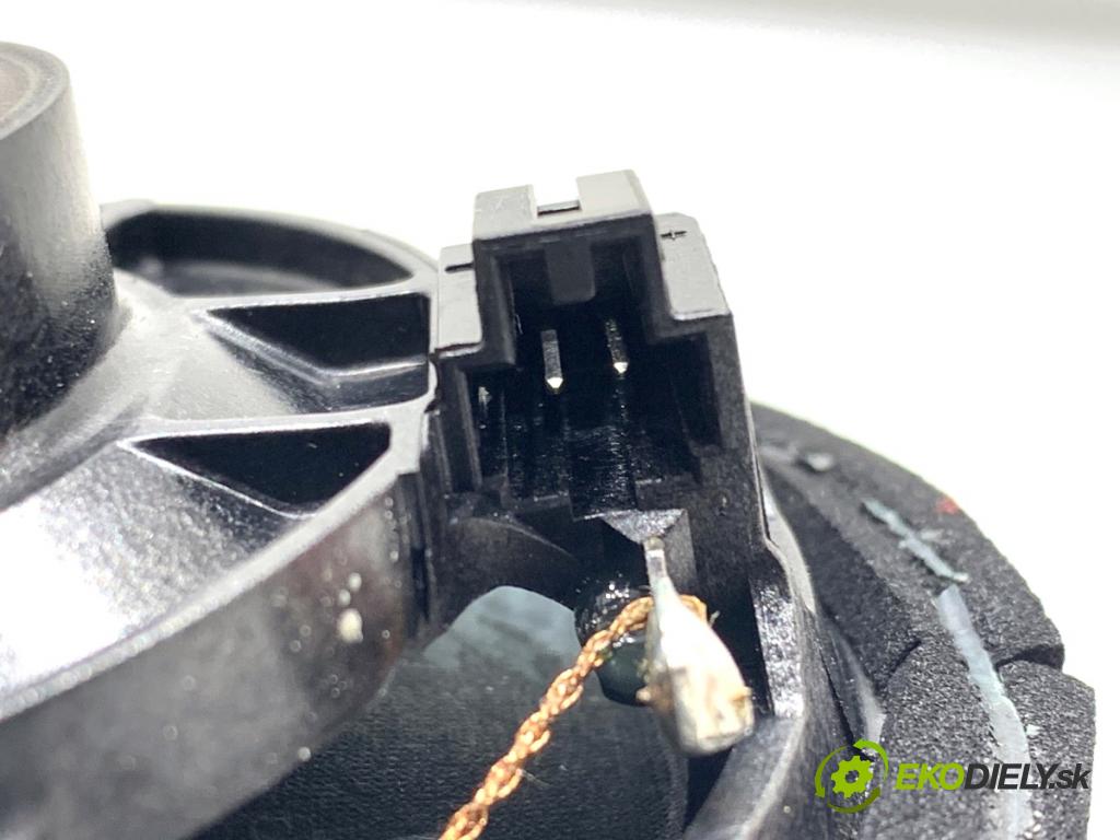 AUDI Q8 SUV 2018 210 kW 50 TDI Mild Hybrid quattro 2967 reproduktor 4M8035416A