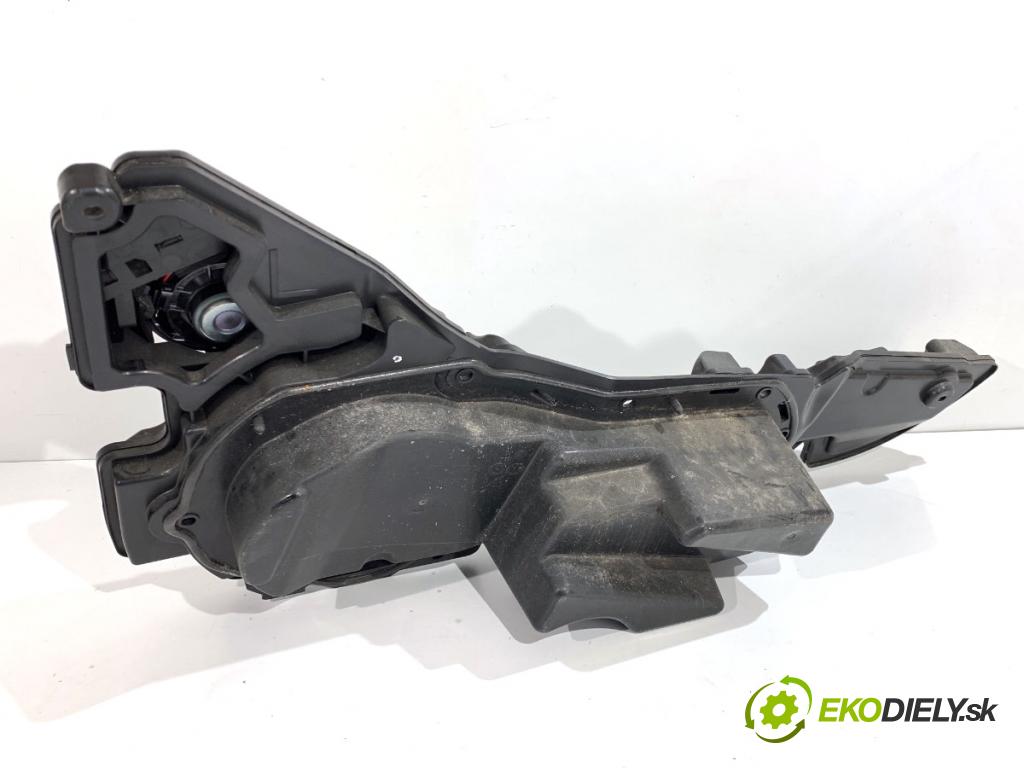 AUDI Q8 SUV 2018 210 kW 50 TDI Mild Hybrid quattro 2967 reproduktor 4M8035297