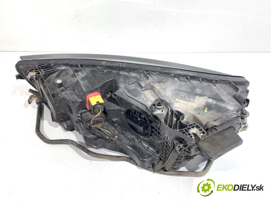 AUDI A7 4G liftback 2015 412 kW RS7 quattro 3993 Svetlomet pravy predný 4G8941036B