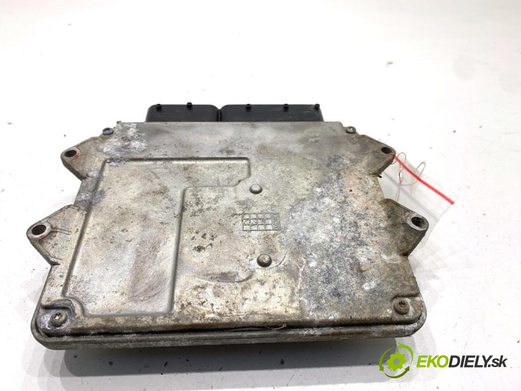 OPEL CORSA D liftback 2010 66 kW 1.3 CDTI (L08, L68) 1248 řídící jednotka motora 55573953 (Řídicí jednotka)