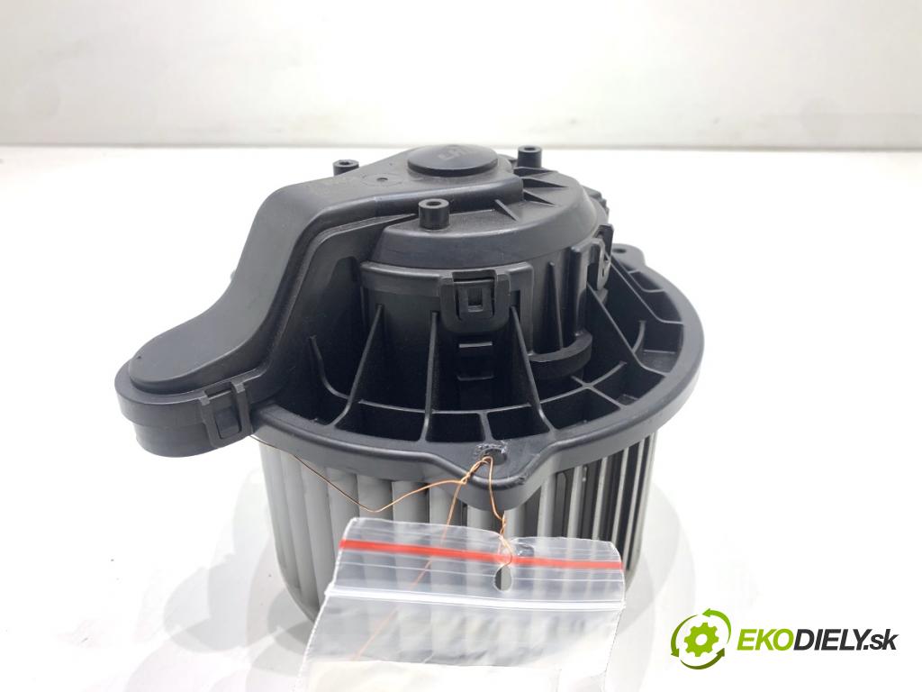 HYUNDAI i20 II liftback 2015 74 kW 1.4 1368 ventilátor kúrenia F00S3B2542