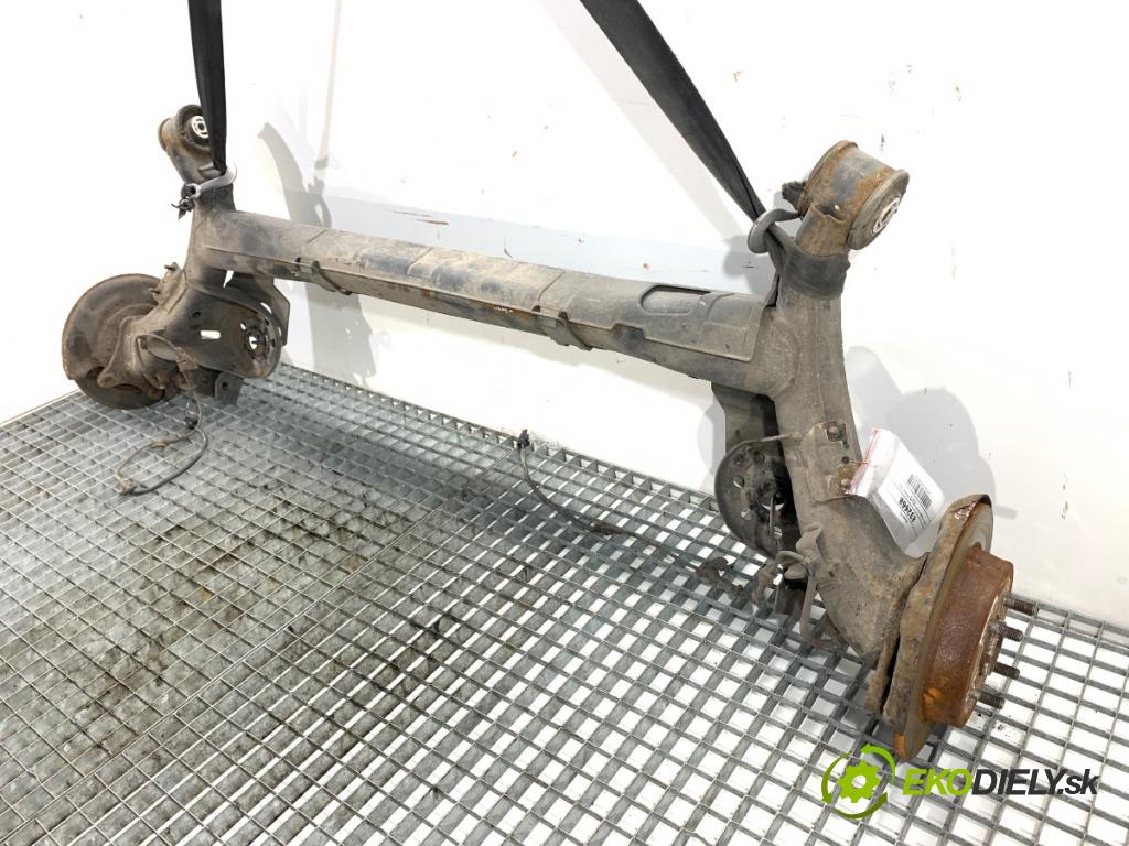 HYUNDAI i20 II liftback 2015 74 kW 1.4 1368 Výstuha zad