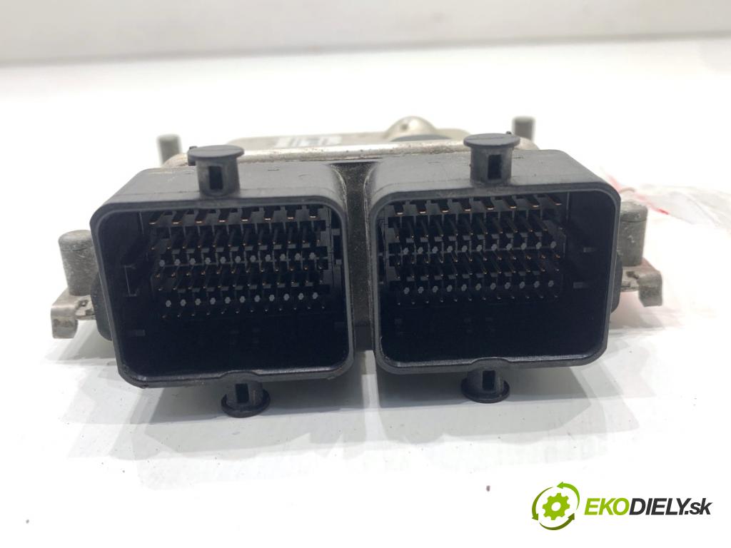 HYUNDAI i20 II liftback 2015 74 kW 1.4 1368 riadiaca jednotka Motor 0261S10787 (Riadiaca jednotka)