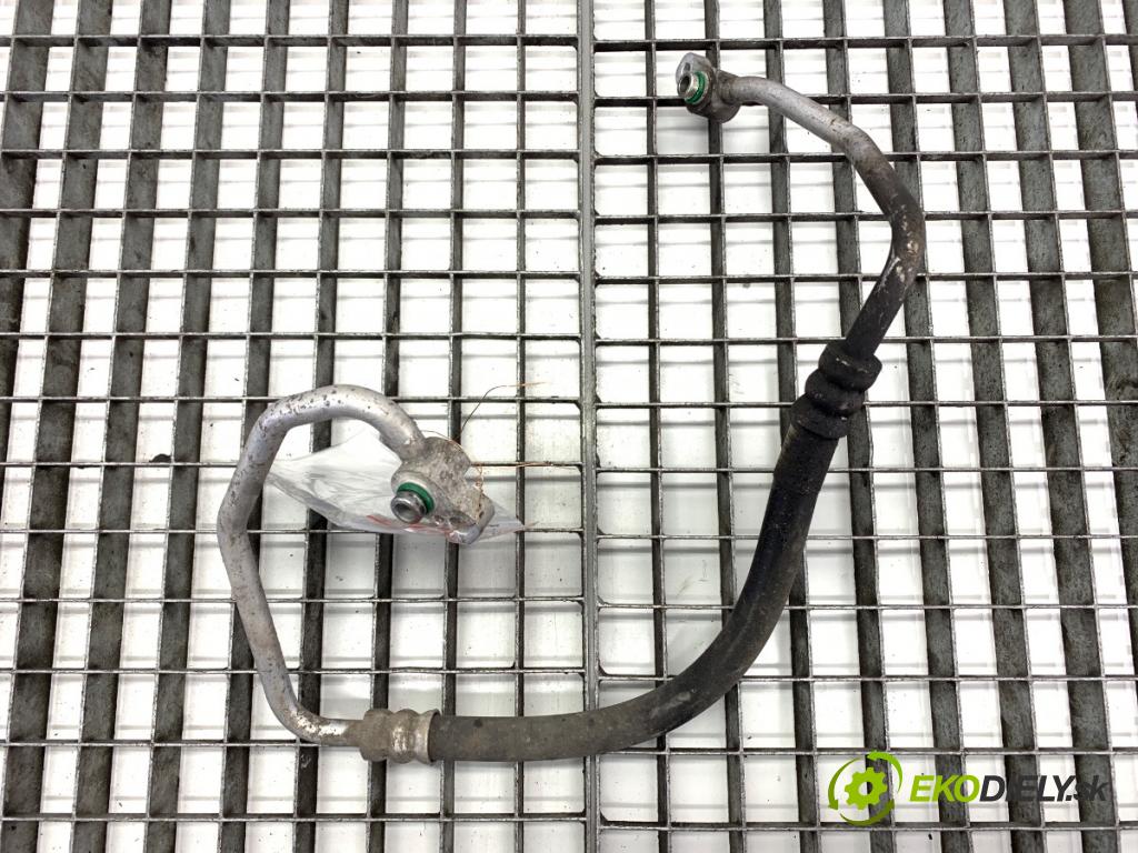 HYUNDAI i20 II liftback 2015 74 kW 1.4 1368 rúrka klimatizace  (Trubka klimatizace)