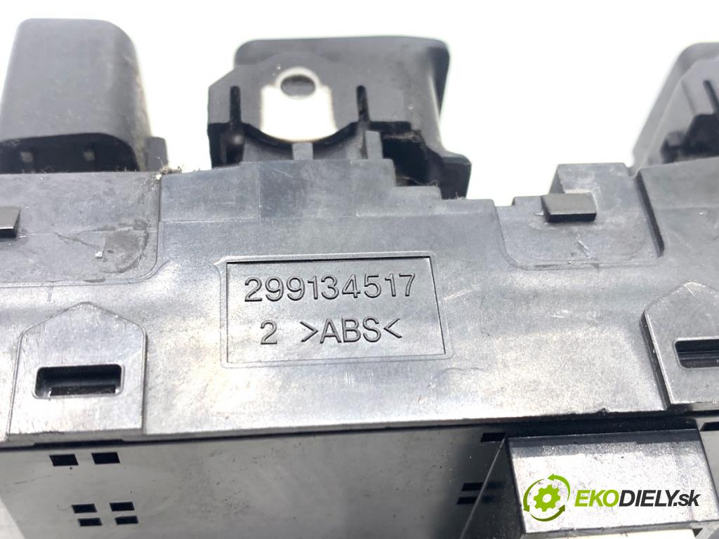 HYUNDAI i20 II liftback 2015 74 kW 1.4 1368 Prepínač okien 299131738 (Prepínacie páčky pod volantom)